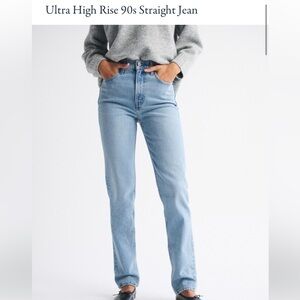 Abercrombie & Fitch Ultra High Rise 90s Straight Jean